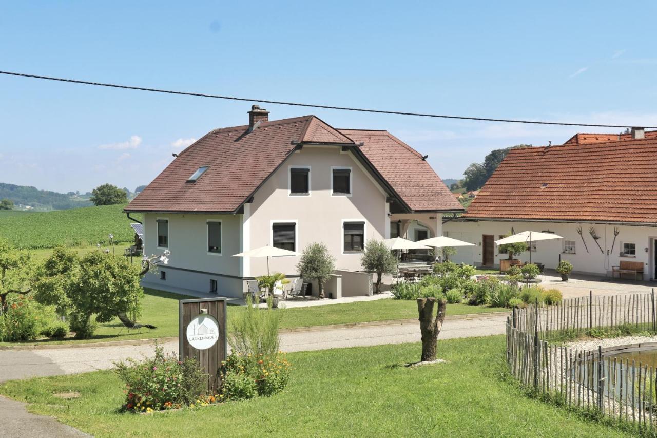 Lackenbauer Apartment Muggenau Bagian luar foto
