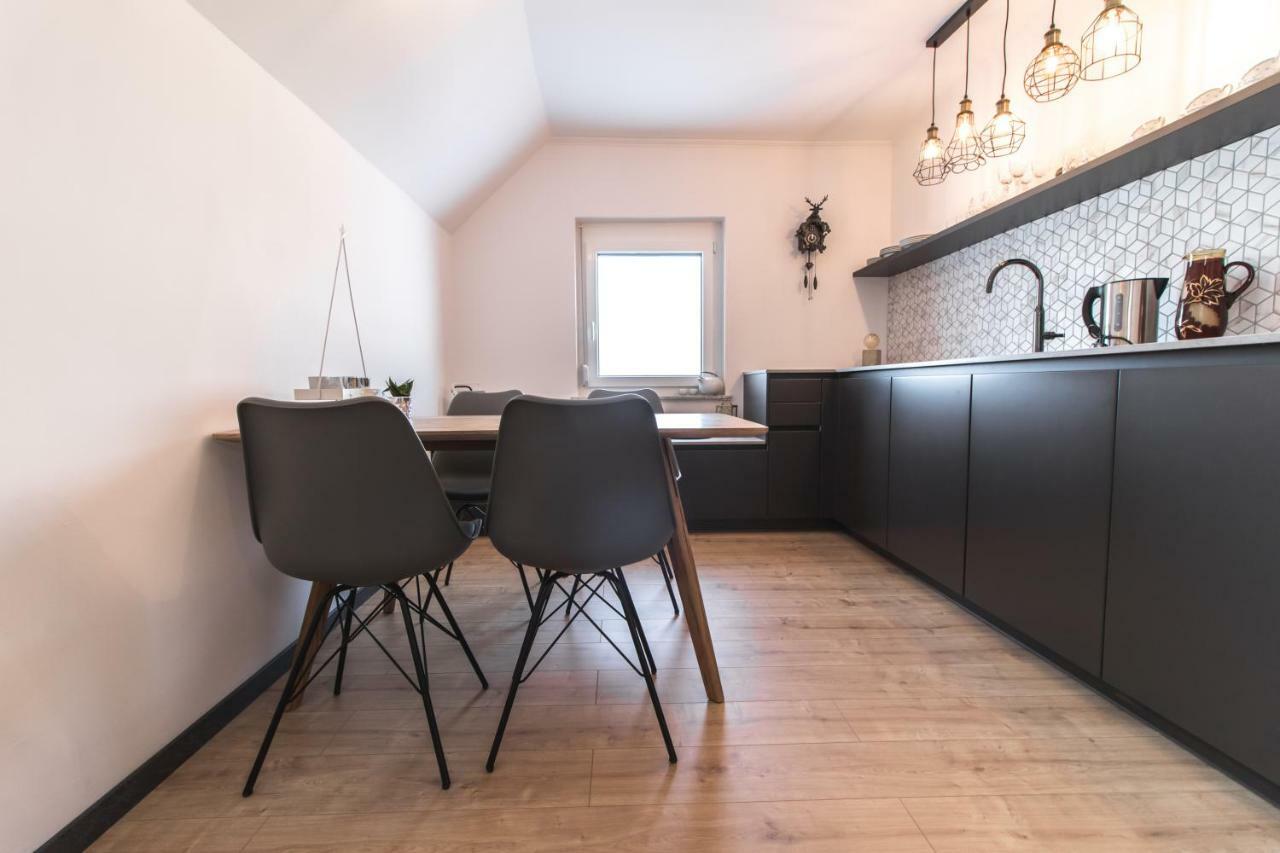 Lackenbauer Apartment Muggenau Bagian luar foto